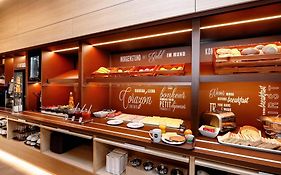 B&B Hotel Köln-West